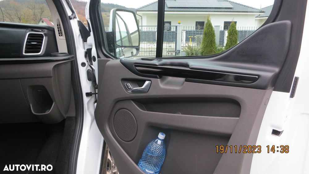 Ford Tourneo Custom Bus 320 2.0 EcoBlue 185 CP L1H1 Sport Aut. - 12
