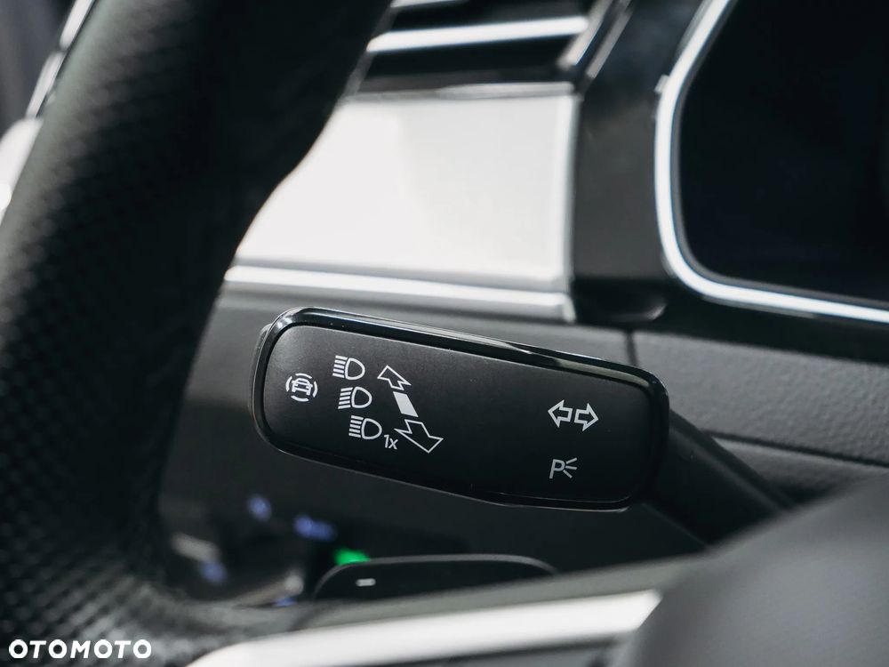 Volkswagen Passat Variant 1.4 TSI Plug-In-Hybrid DSG GTE - 22