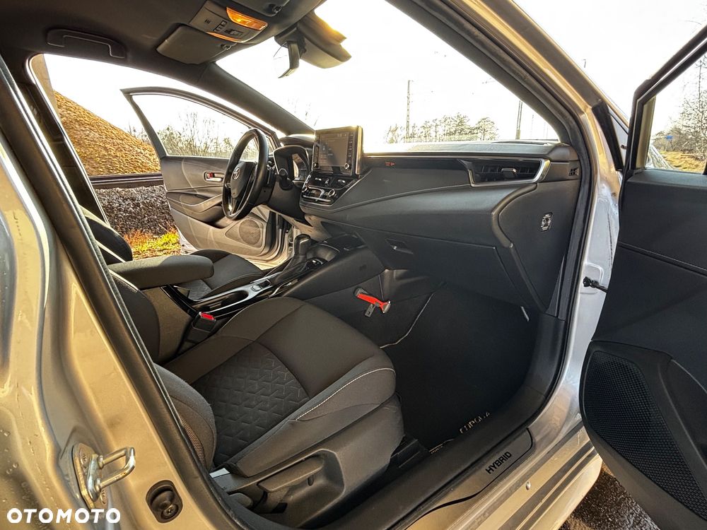 Toyota Corolla 2.0 Hybrid Selection - 11
