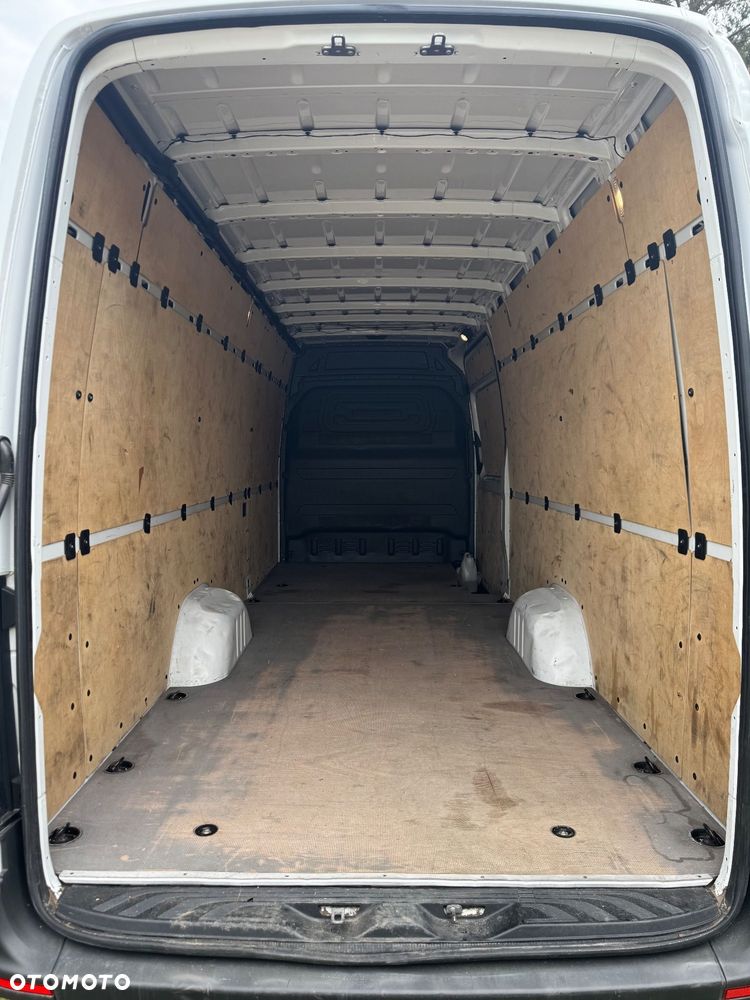 Mercedes-Benz Sprinter - 7