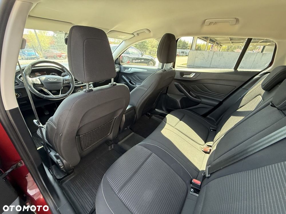 Ford Focus - 11