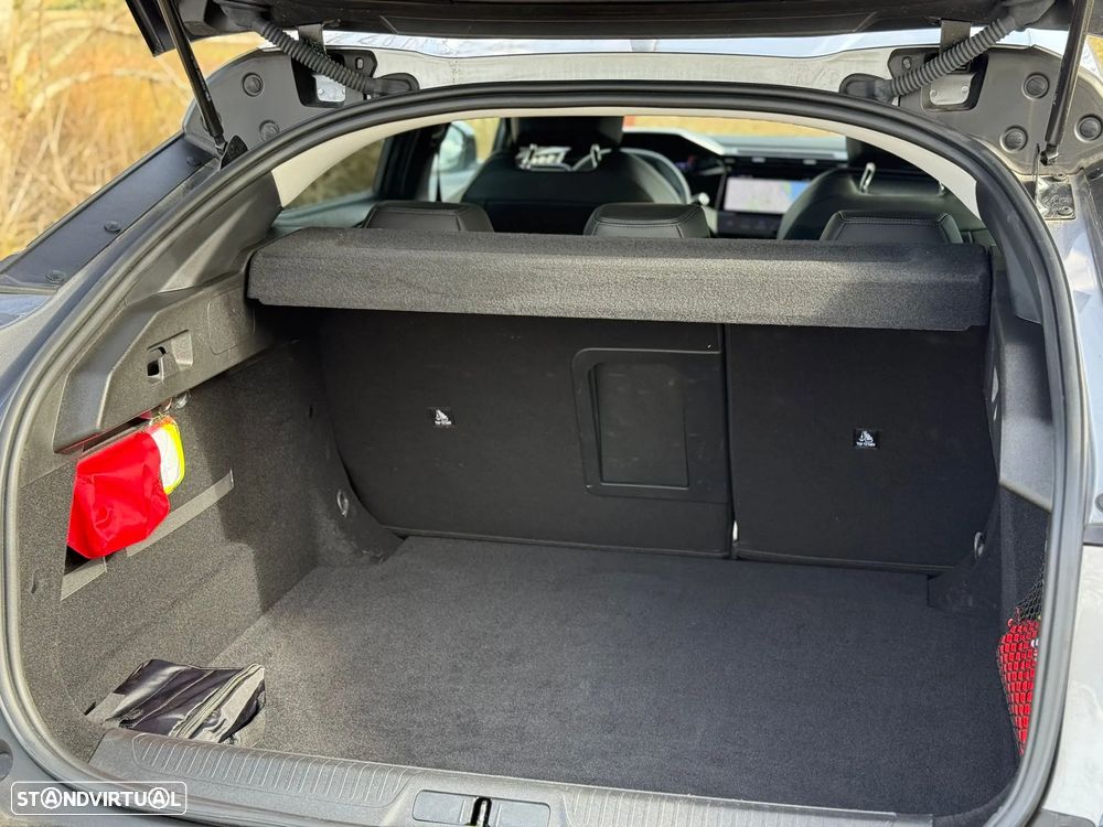 Peugeot 408 1.2 PureTech Allure EAT8 - 14