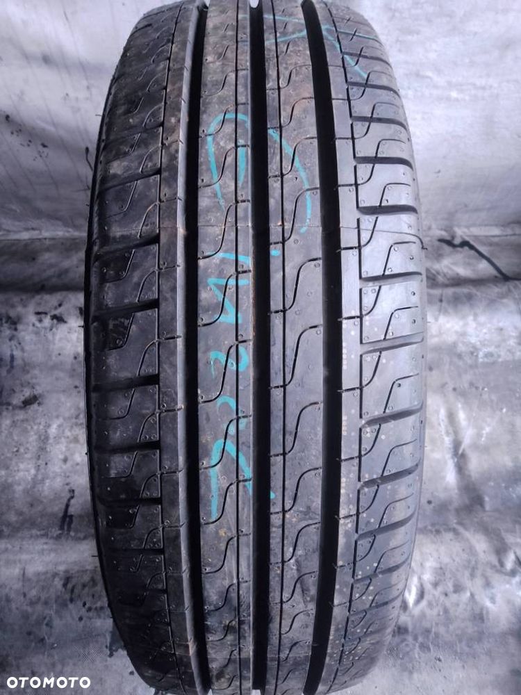 Pirelli Carrier 215/70 R15C 109/107S 2024 - 1