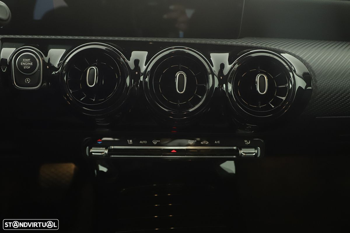 Mercedes-Benz A 200 Standard - 13