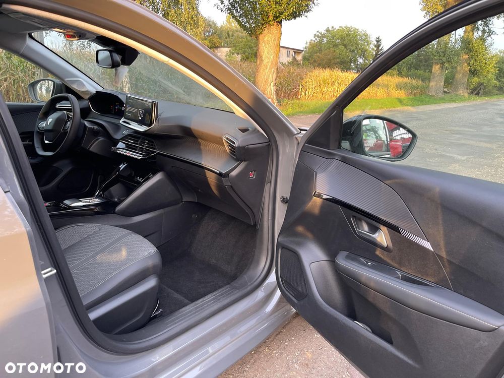 Peugeot 208 Elektromotor 136 Allure - 24
