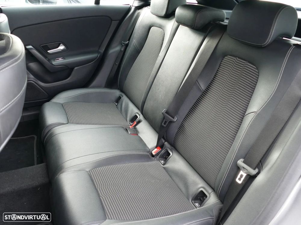 Mercedes-Benz CLA 250 e Shooting Brake Style Plus - 30