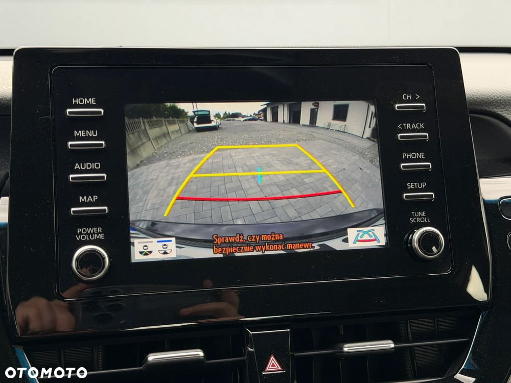 Toyota Camry 2.5 Hybrid Comfort CVT - 29