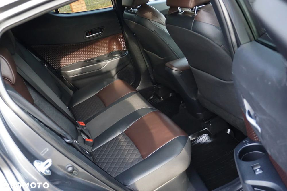Toyota C-HR Business-Edition - 27