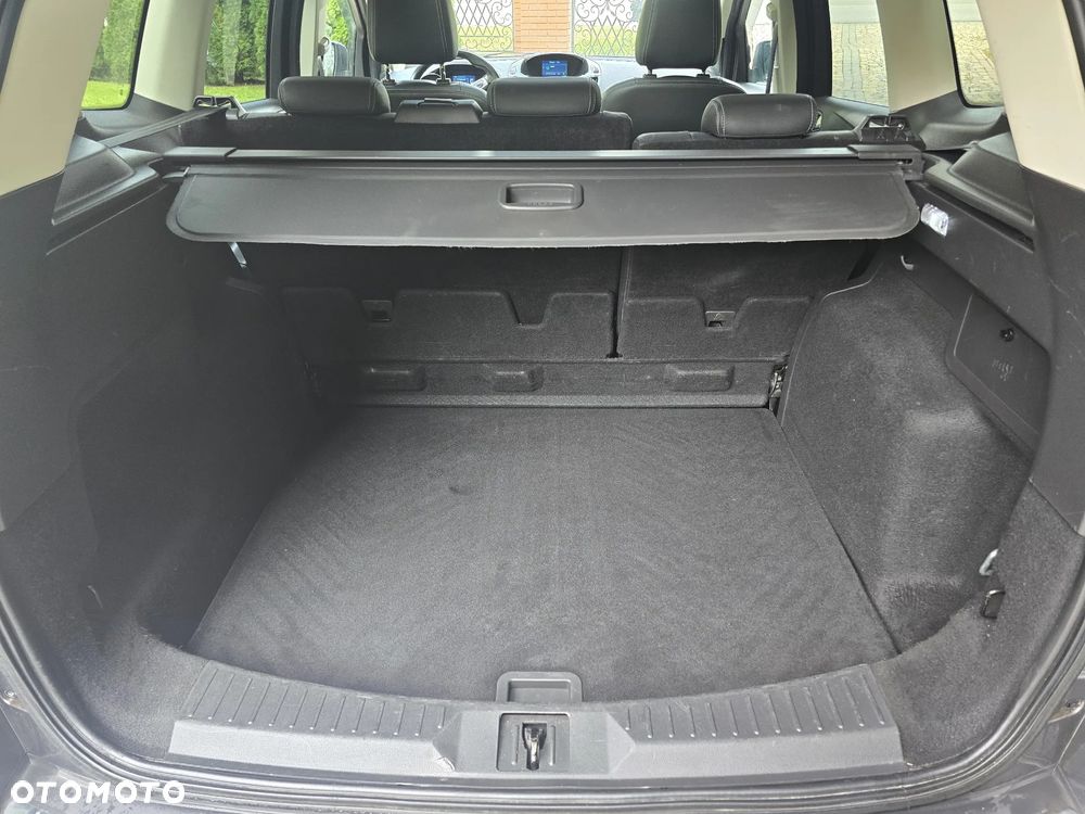 Ford Kuga 1.6 EcoBoost 4x4 Titanium - 24