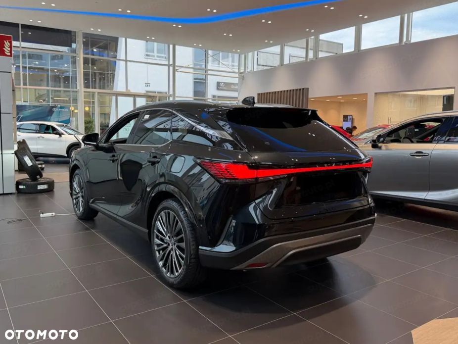 Lexus RX - 4