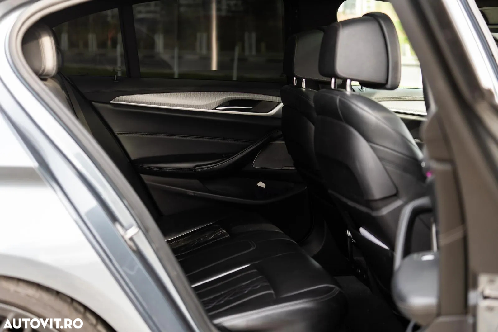 BMW Seria 5 540i xDrive AT - 21