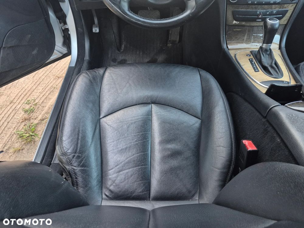 Mercedes-Benz Klasa E 320 CDI 7G-TRONIC Avantgarde - 23