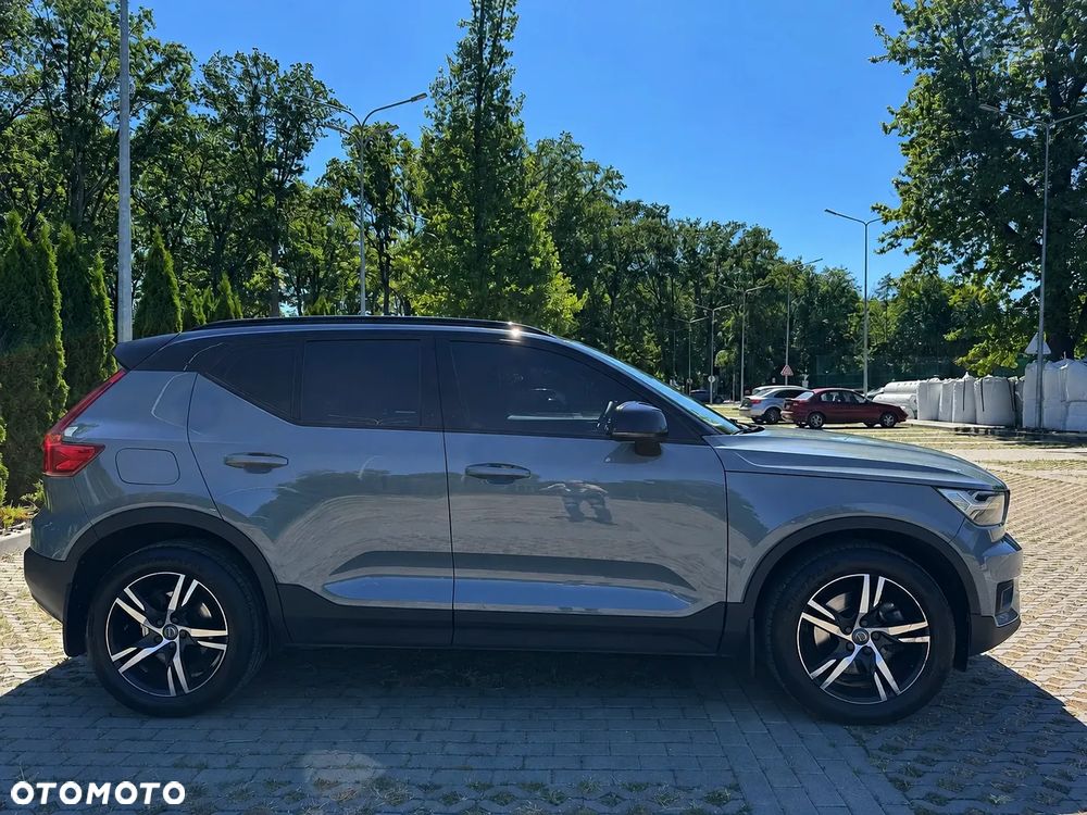 Volvo XC 40 T5 AWD Geartronic R-Design - 4