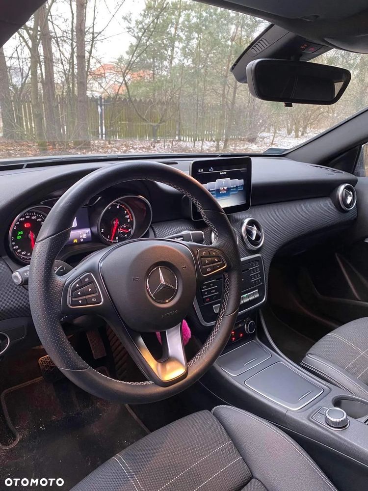 Mercedes-Benz Klasa A 180 7G-DCT Style - 20