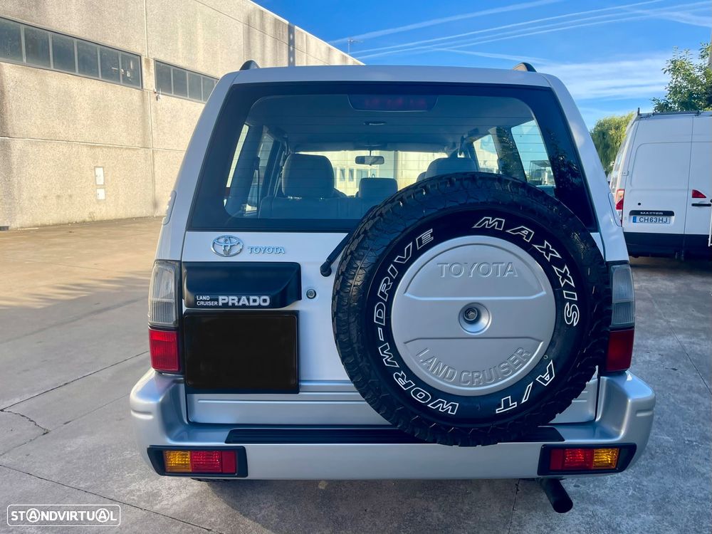 Toyota Land Cruiser Prado - 5