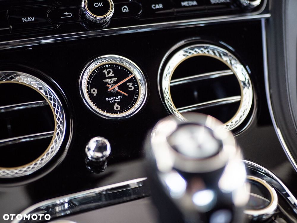 Bentley Continental GT - 15