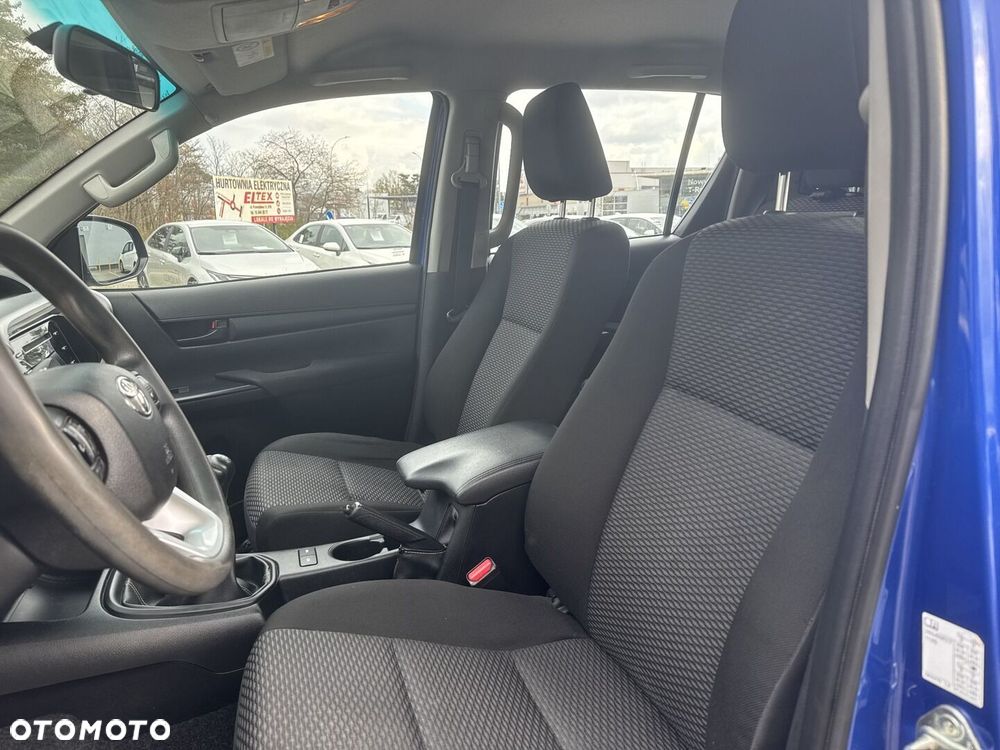 Toyota Hilux 2.4 D-4D Double Cab DLX 4x4 - 14