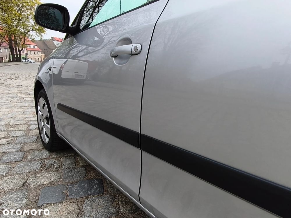 Skoda Fabia - 13