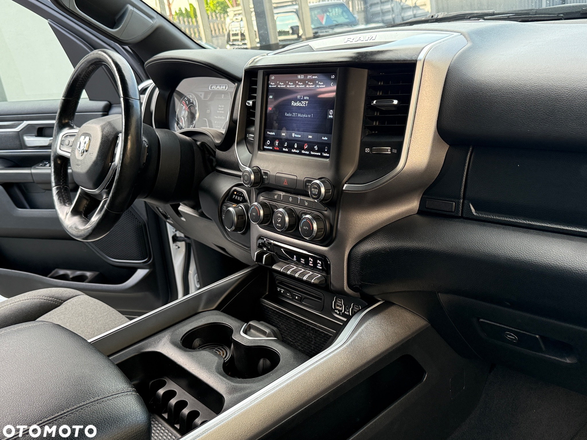 Dodge RAM 1500 5.7 4x4 - 22