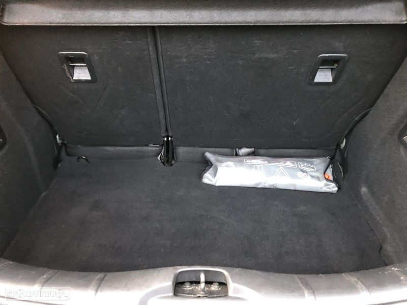 Citroën C3 1.2 PureTech Seduction - 21