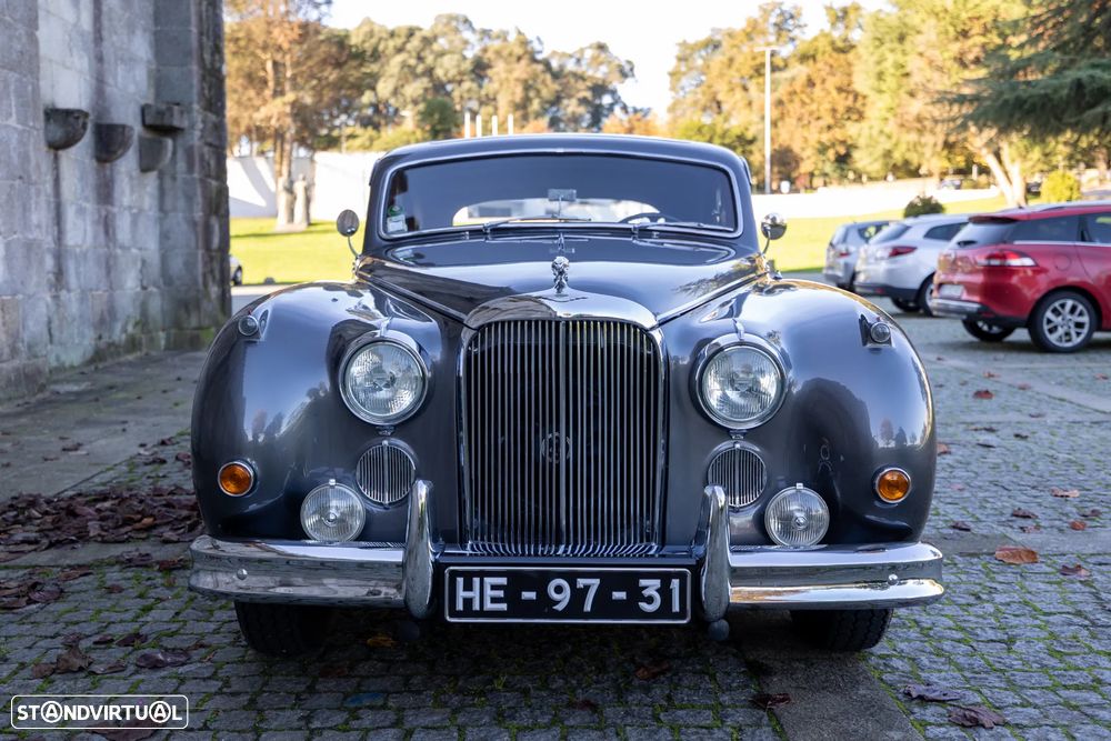 Jaguar MK IX - 20