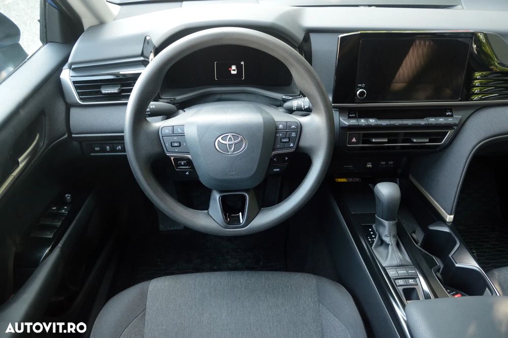 Toyota Camry Business Edition - 24