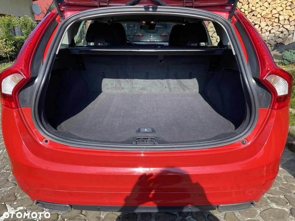 Volvo V60 D4 Drive-E Kinetic - 4