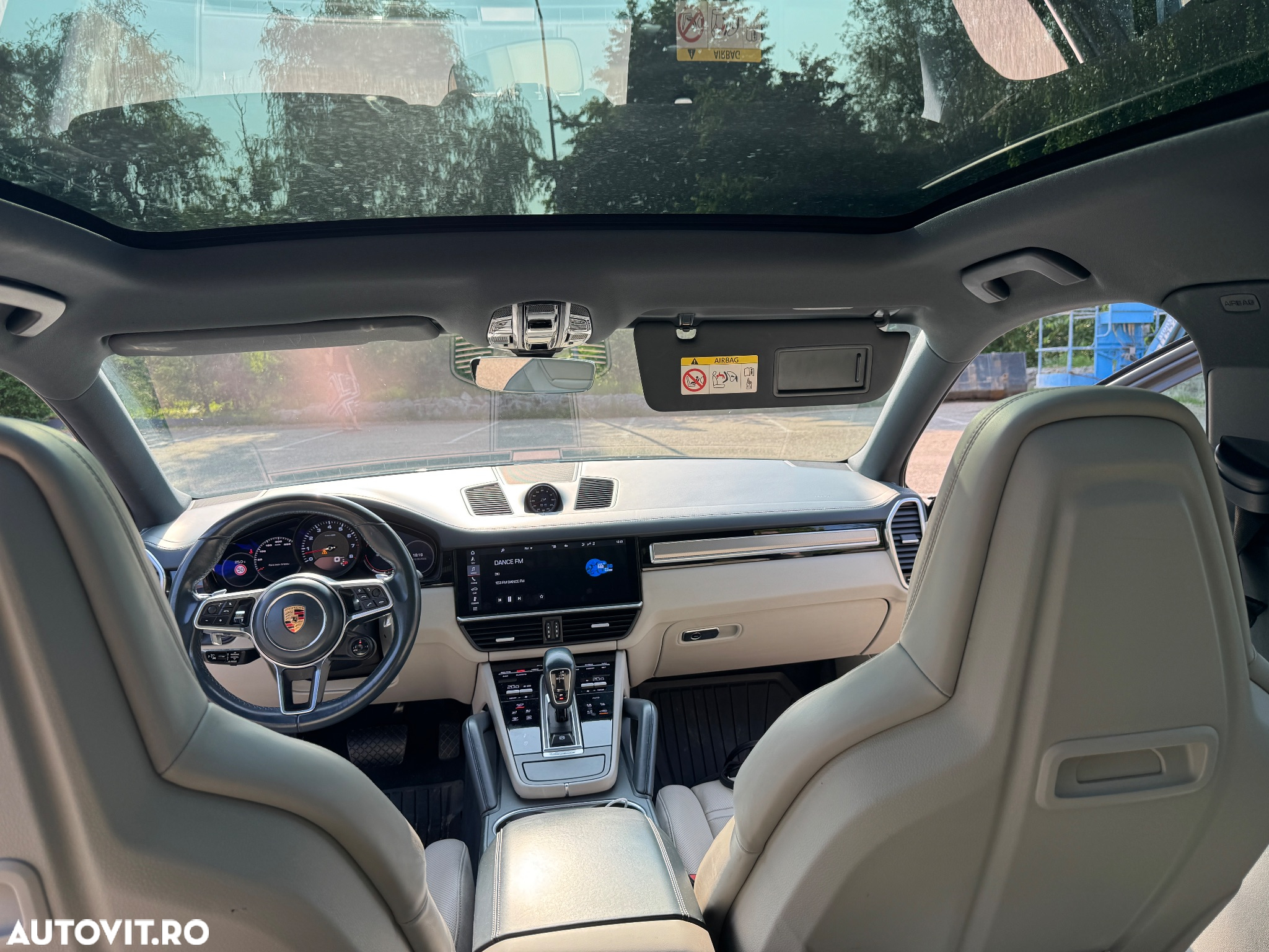 Porsche Cayenne Coupe Standard - 11