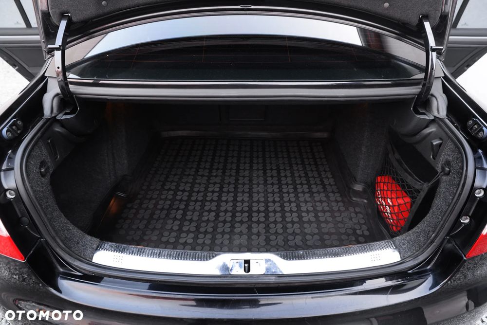 Skoda Superb 1.6 TDI Elegance Greenline - 27