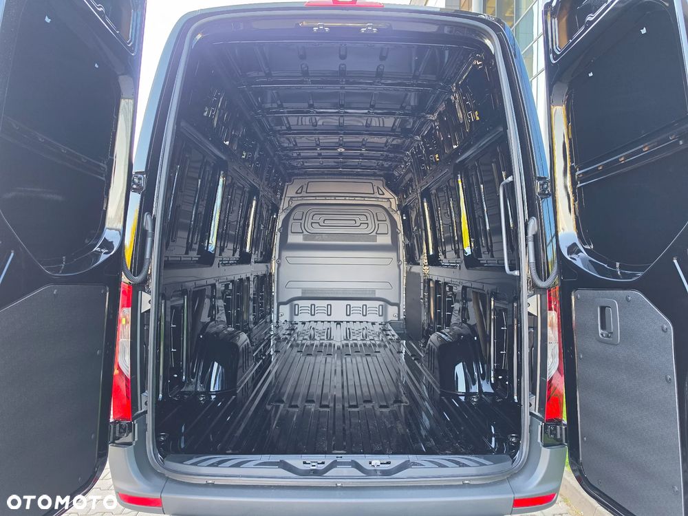 Mercedes-Benz Sprinter 317 CDI Furgon PRO długi 4325 mm L3H2 - 13