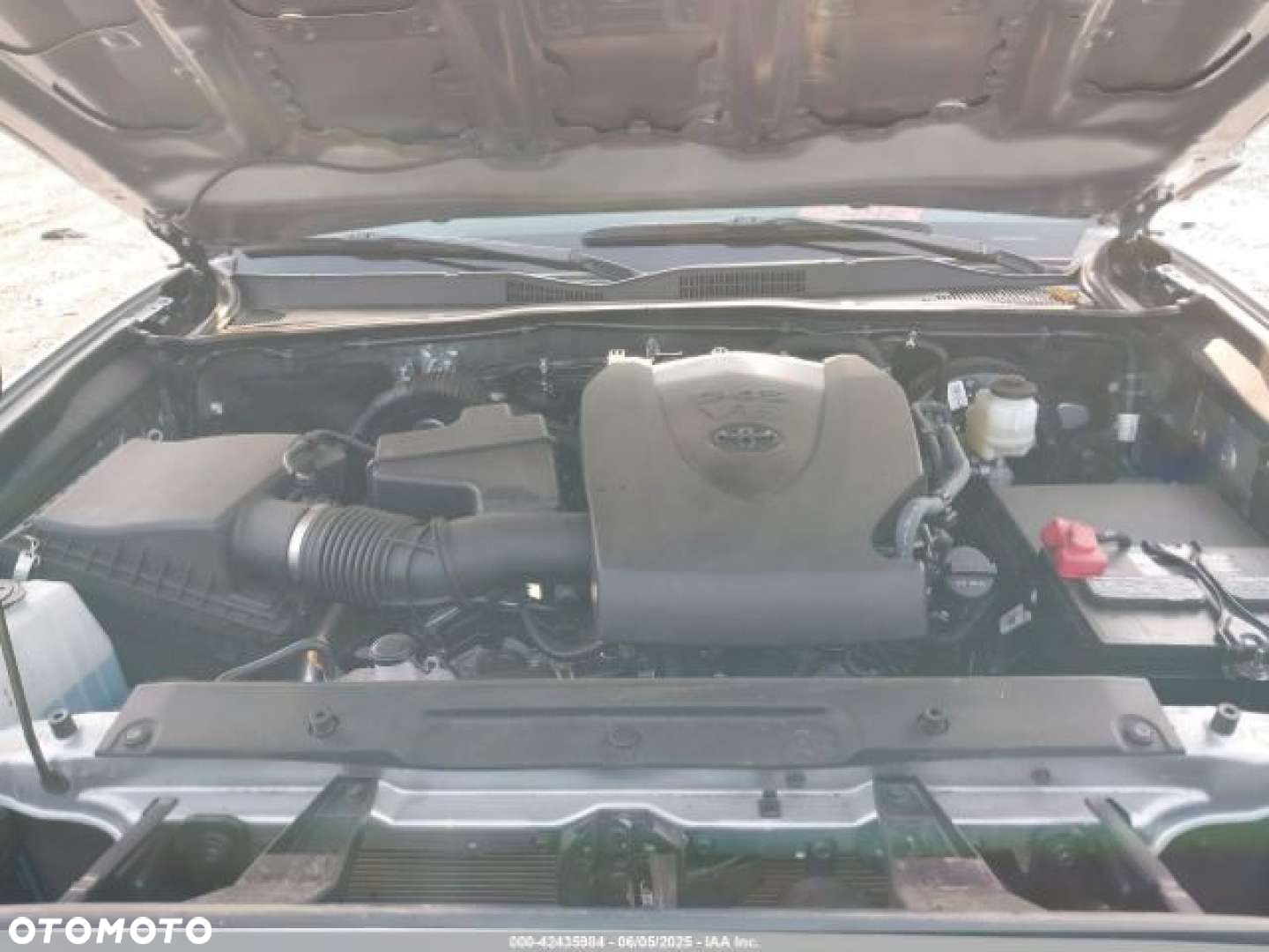 Toyota Tacoma - 15