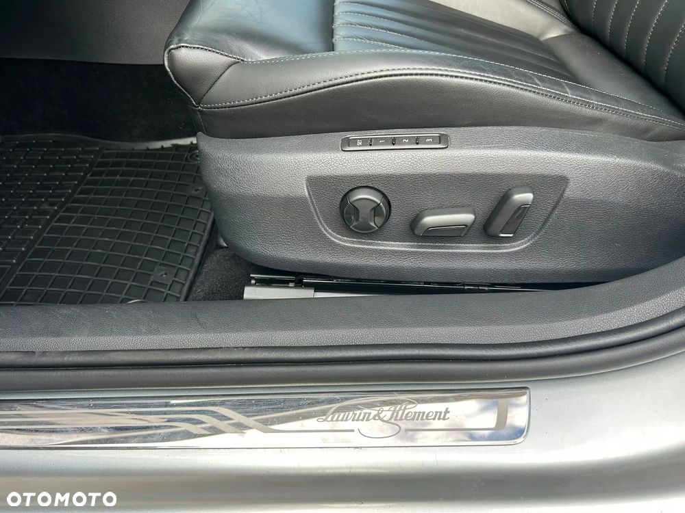 Skoda Superb 2.0 TDI L&K DSG - 32