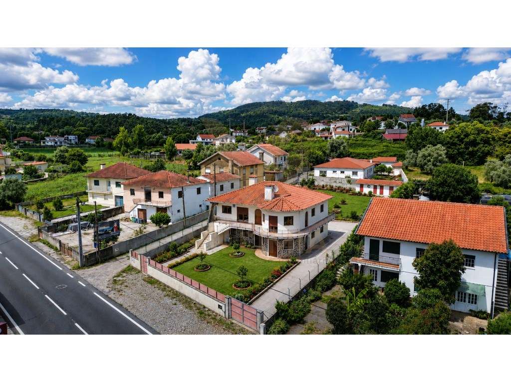 Moradia T4 c/ Jardim | Moure - Vila Verde - Grande imagem: 2/47