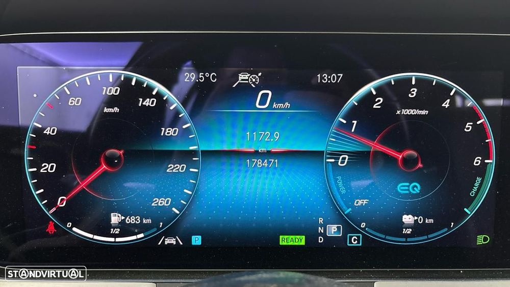 Mercedes-Benz E 300 de 4Matic 9G-TRONIC Avantgarde - 3