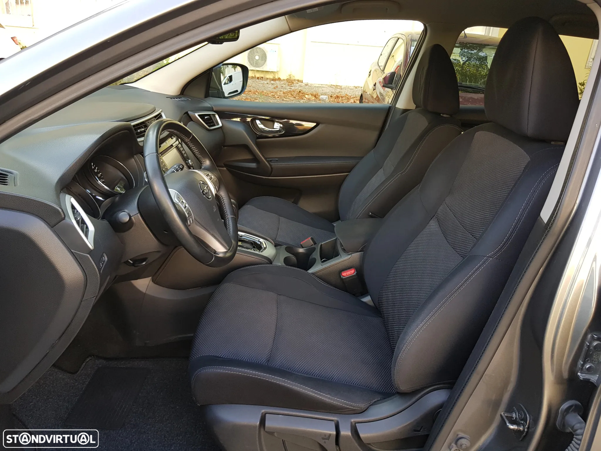 Nissan Qashqai 1.6 dCi 360 Xtronic - 29