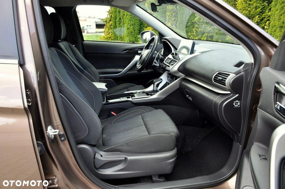 Mitsubishi Eclipse Cross - 17