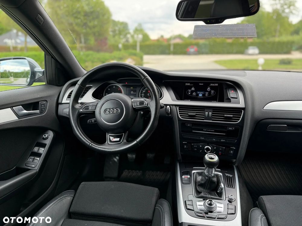 Audi A4 Avant 2.0 TDI DPF S line Sportpaket - 31
