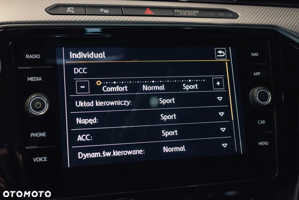 Volkswagen Arteon 2.0 TDI Bi-Turbo SCR 4Mot R-Line DSG - 23