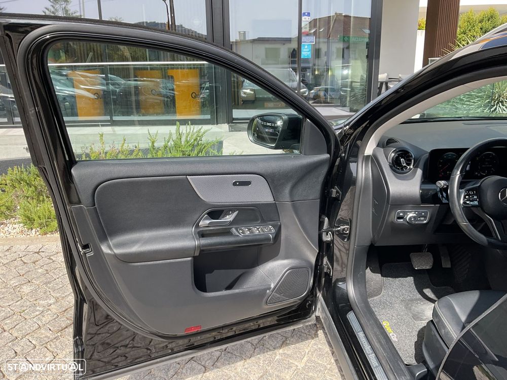 Mercedes-Benz GLA 200 d - 20