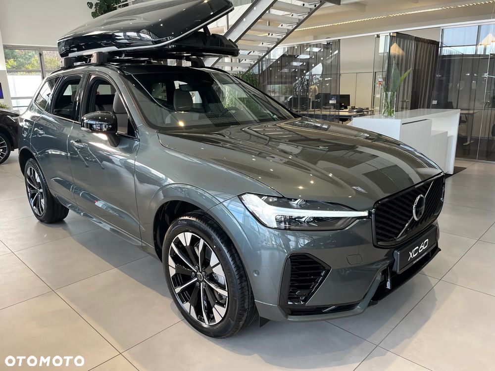 Volvo XC 60 B5 B AWD Ultra Dark - 4