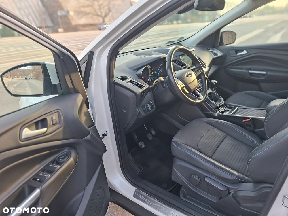 Ford Kuga 2.0 TDCi 4x4 Titanium - 20