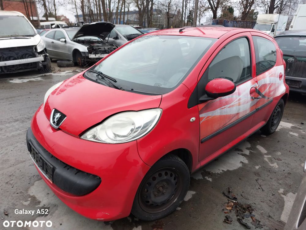 Zderzak PEUGEOT 107 1,0B 07R. maska,lampy,drzwi,klapa..... - 2