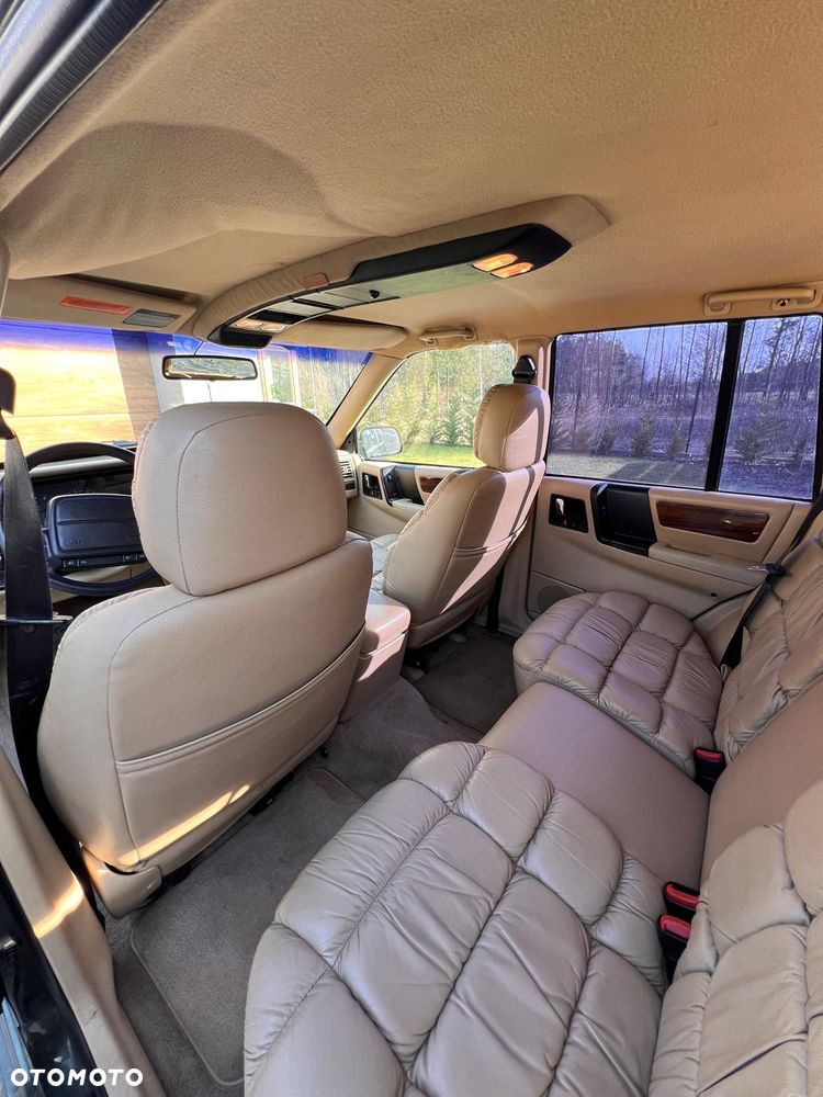 Jeep Grand Cherokee - 9