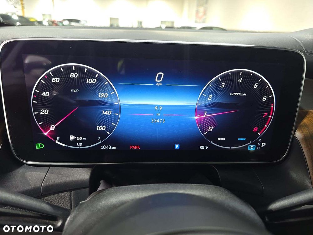 Mercedes-Benz GLC 300 4Matic 9G-TRONIC AMG Line - 9