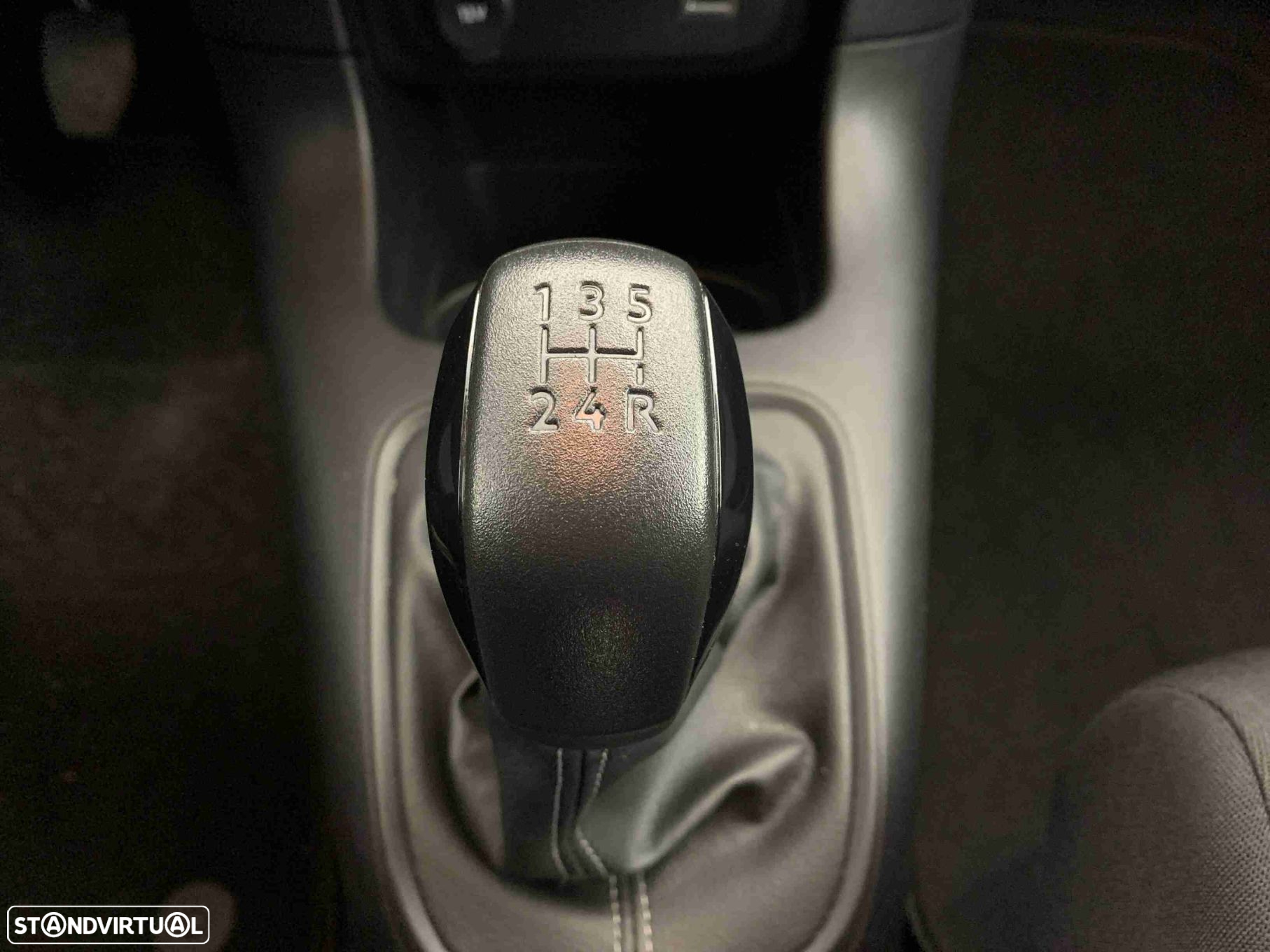 Citroën C3 1.2 PureTech Plus - 10