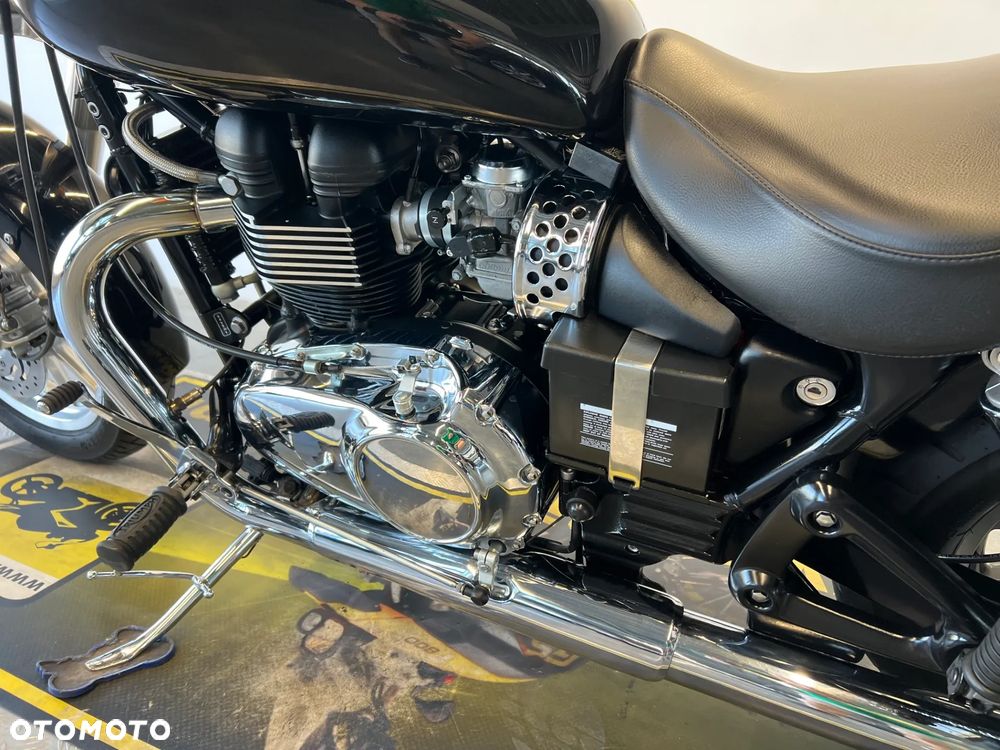 Triumph America - 15