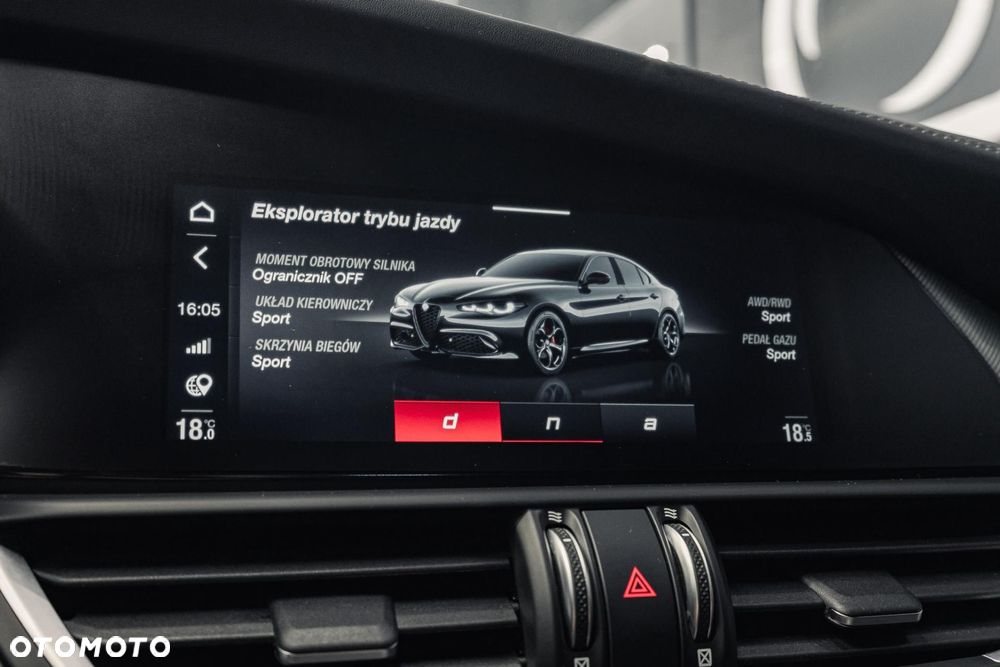Alfa Romeo Giulia 2.0 Turbo Veloce Q4 - 24