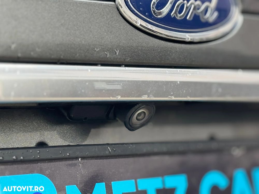 Ford Mondeo 2.0 HEV Vignale - 24