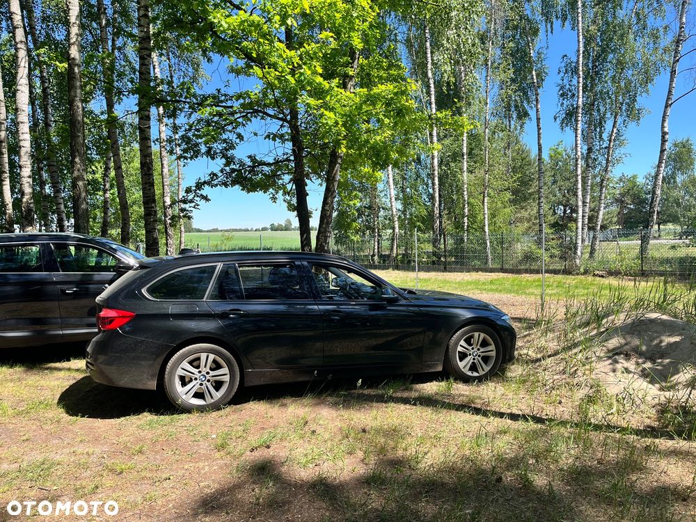 BMW Seria 3 318d Sport Line - 18