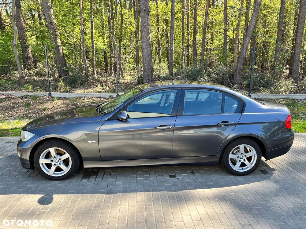 BMW Seria 3 318i - 2